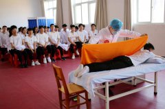 澳门星际网站57名学生参加了护理操作技能竞赛